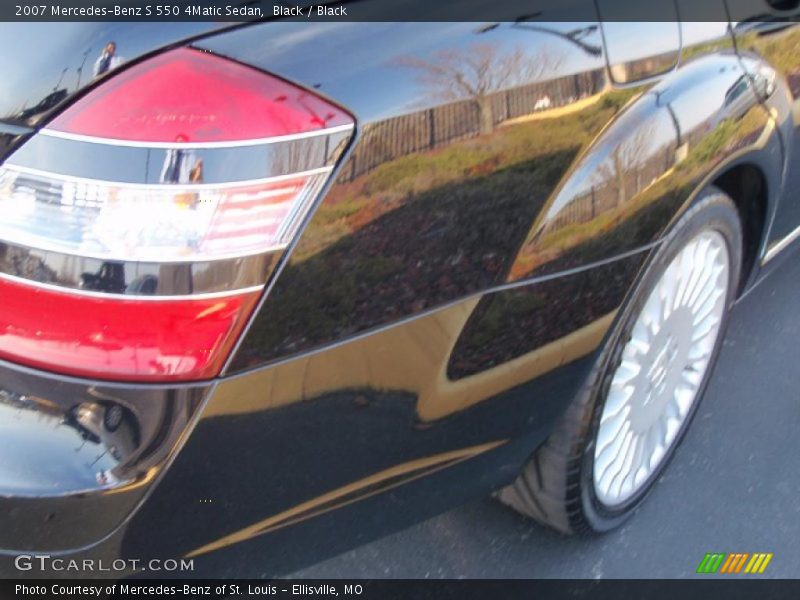 Black / Black 2007 Mercedes-Benz S 550 4Matic Sedan