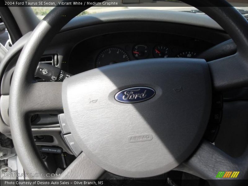 Vibrant White / Medium Graphite 2004 Ford Taurus SE Sedan