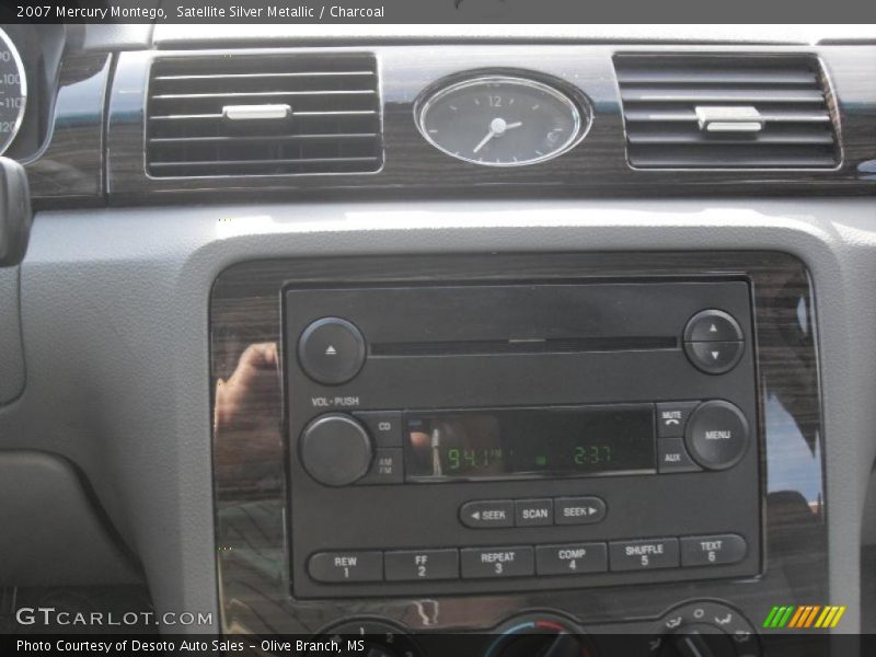 Satellite Silver Metallic / Charcoal 2007 Mercury Montego