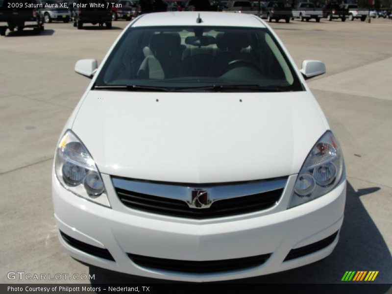 Polar White / Tan 2009 Saturn Aura XE