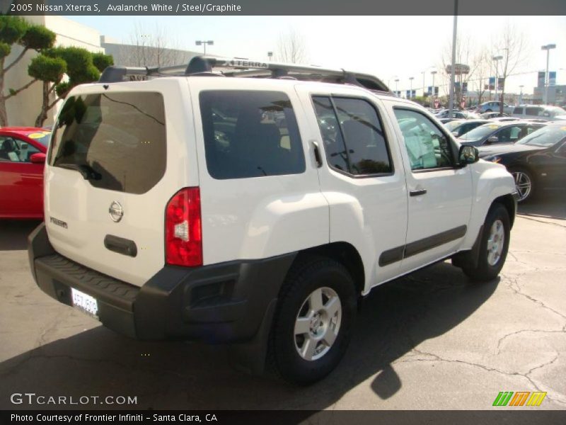 Avalanche White / Steel/Graphite 2005 Nissan Xterra S