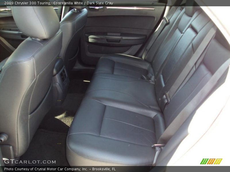 Cool Vanilla White / Dark Slate Gray 2009 Chrysler 300 Touring