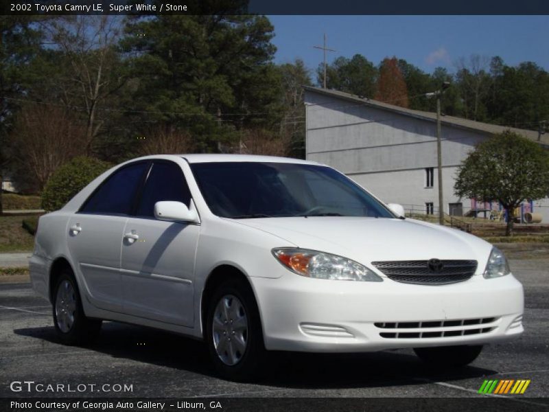 Super White / Stone 2002 Toyota Camry LE