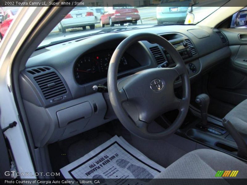 Super White / Stone 2002 Toyota Camry LE