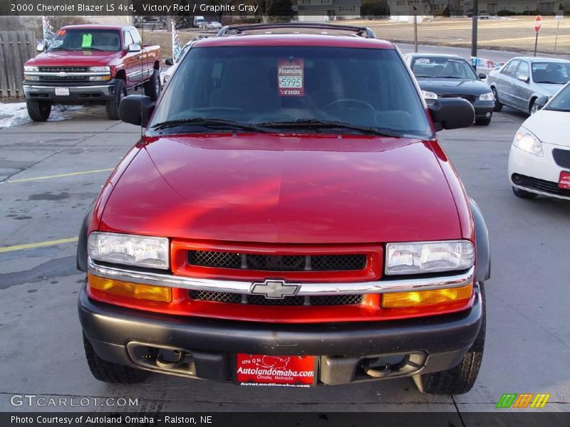 Victory Red / Graphite Gray 2000 Chevrolet Blazer LS 4x4