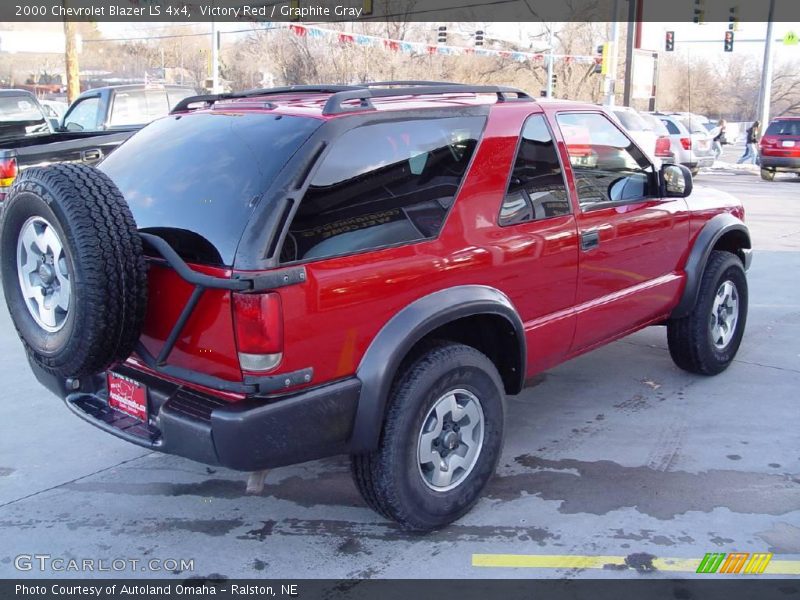Victory Red / Graphite Gray 2000 Chevrolet Blazer LS 4x4