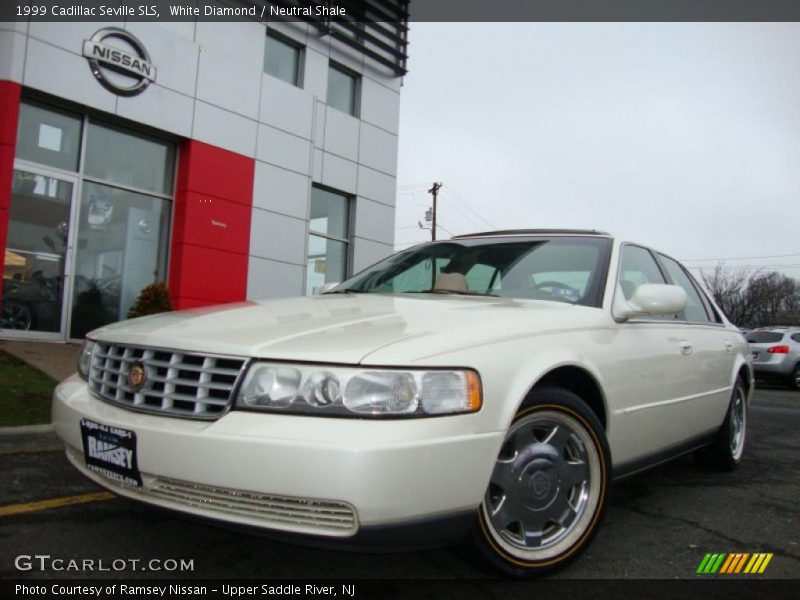 White Diamond / Neutral Shale 1999 Cadillac Seville SLS