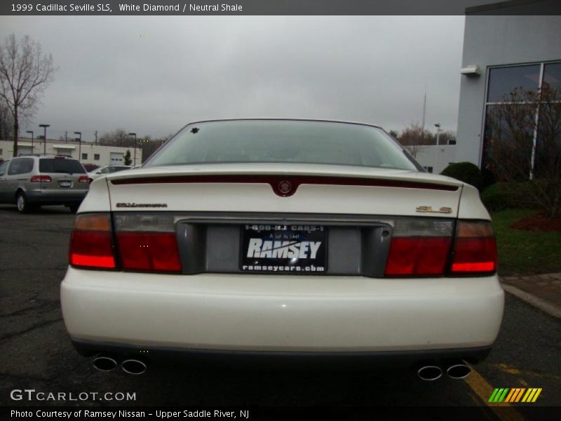 White Diamond / Neutral Shale 1999 Cadillac Seville SLS