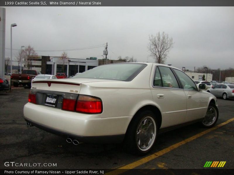 White Diamond / Neutral Shale 1999 Cadillac Seville SLS