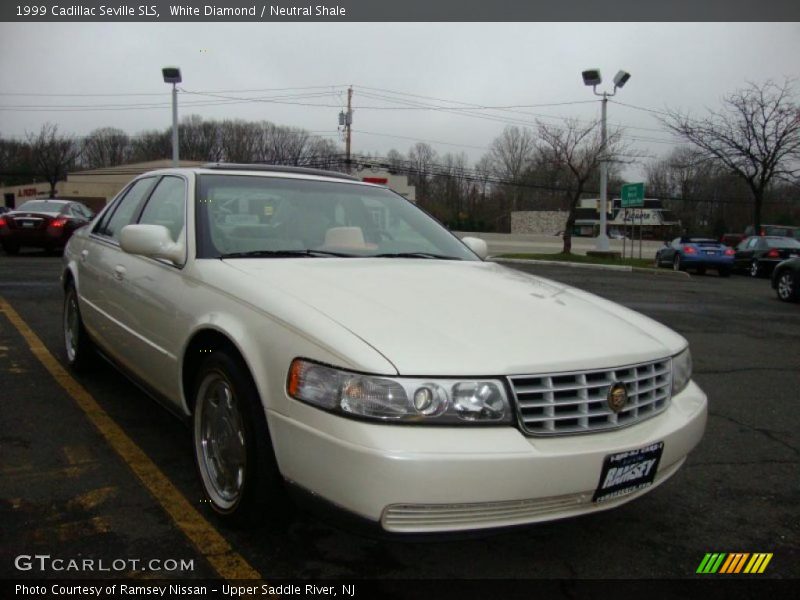 White Diamond / Neutral Shale 1999 Cadillac Seville SLS