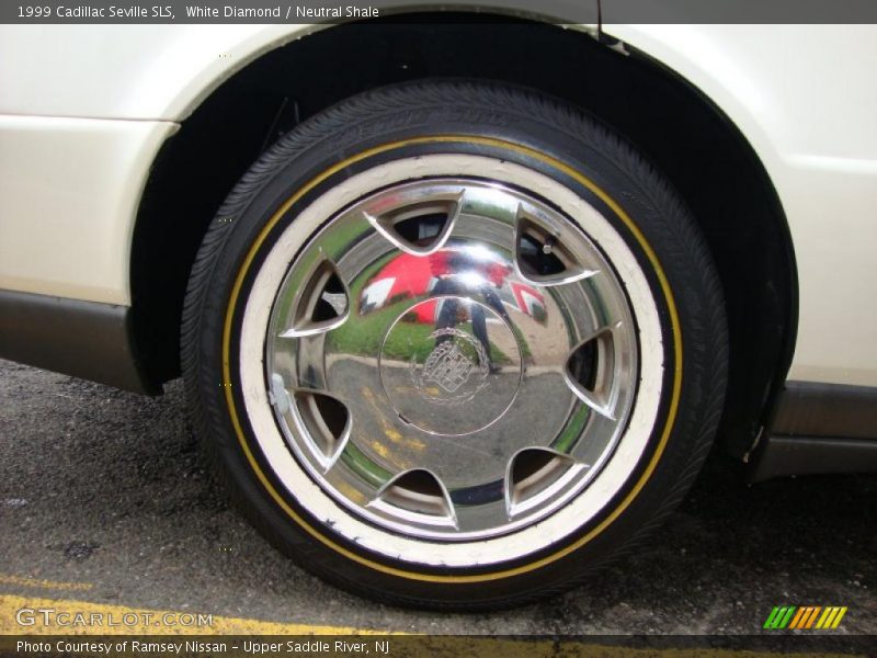 White Diamond / Neutral Shale 1999 Cadillac Seville SLS