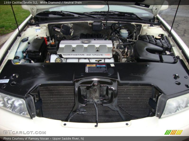 White Diamond / Neutral Shale 1999 Cadillac Seville SLS