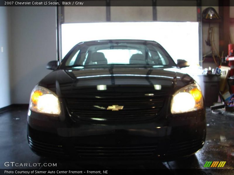 Black / Gray 2007 Chevrolet Cobalt LS Sedan