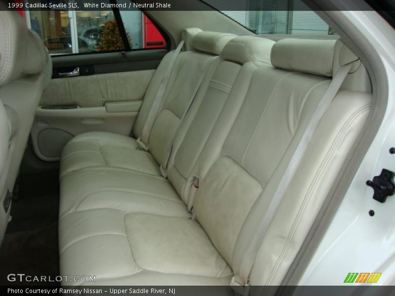 White Diamond / Neutral Shale 1999 Cadillac Seville SLS