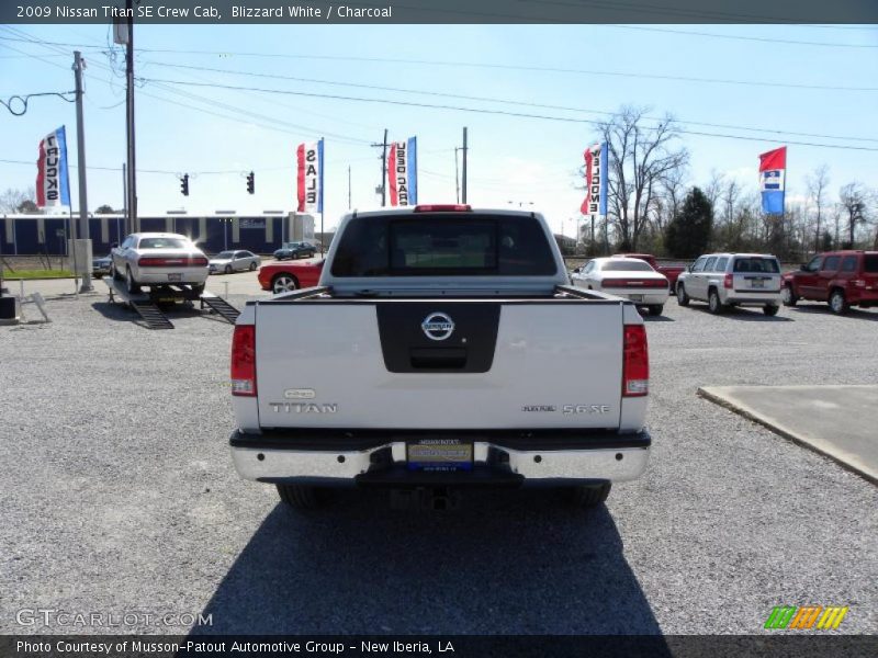 Blizzard White / Charcoal 2009 Nissan Titan SE Crew Cab