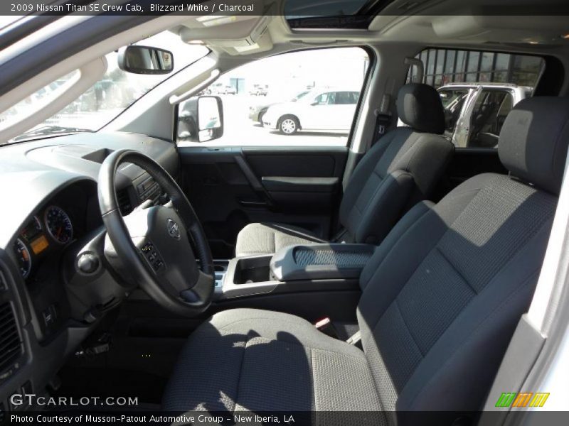 Blizzard White / Charcoal 2009 Nissan Titan SE Crew Cab