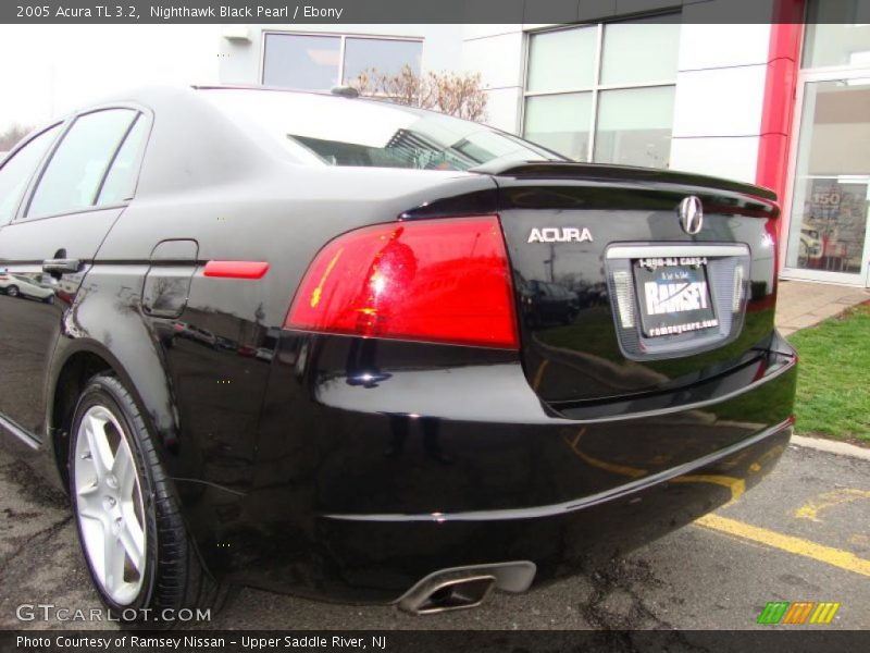 Nighthawk Black Pearl / Ebony 2005 Acura TL 3.2