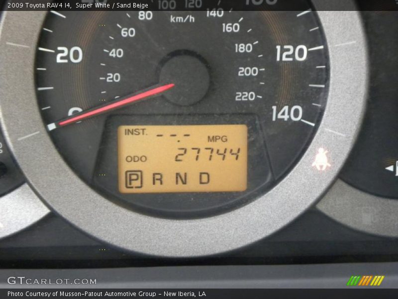 Super White / Sand Beige 2009 Toyota RAV4 I4