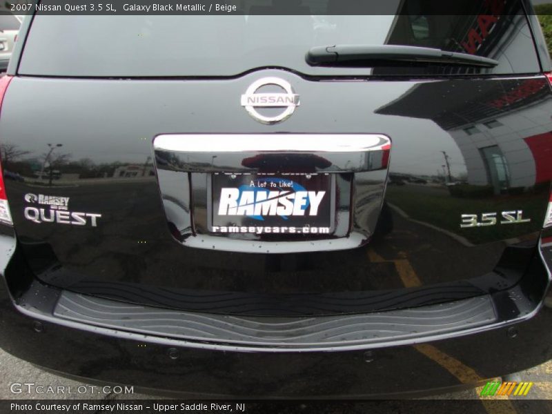 Galaxy Black Metallic / Beige 2007 Nissan Quest 3.5 SL