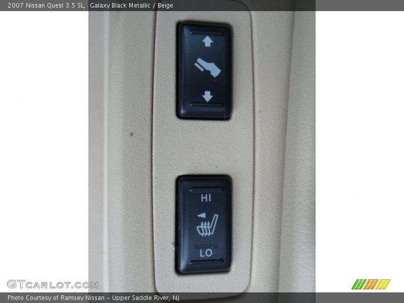 Galaxy Black Metallic / Beige 2007 Nissan Quest 3.5 SL