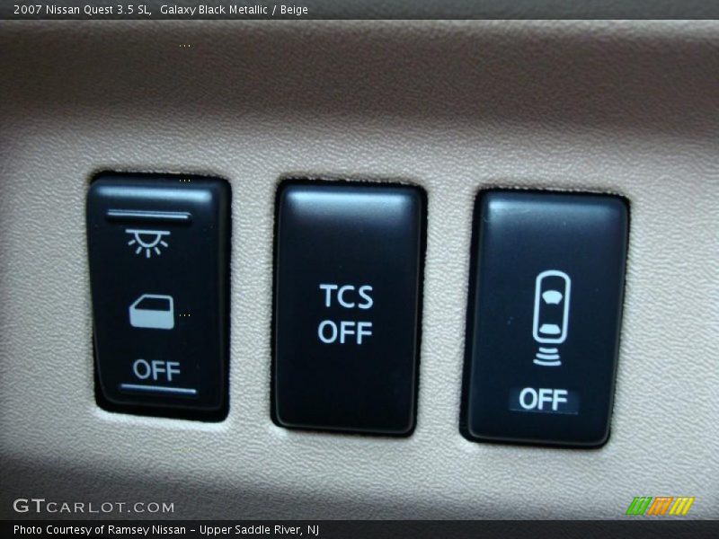 Galaxy Black Metallic / Beige 2007 Nissan Quest 3.5 SL