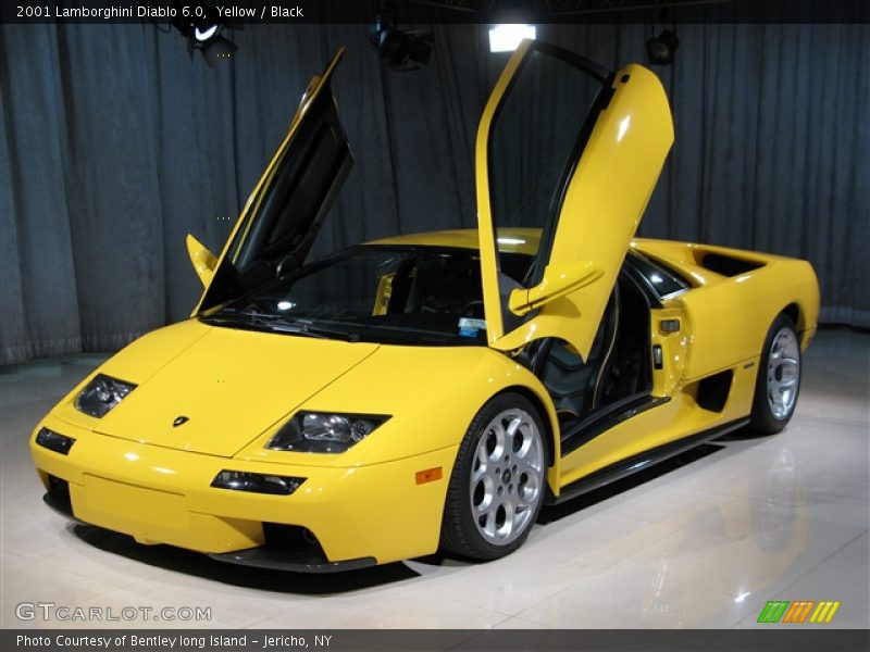 Yellow / Black 2001 Lamborghini Diablo 6.0