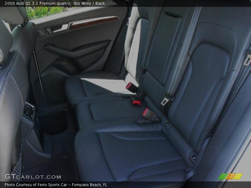 Ibis White / Black 2009 Audi Q5 3.2 Premium quattro