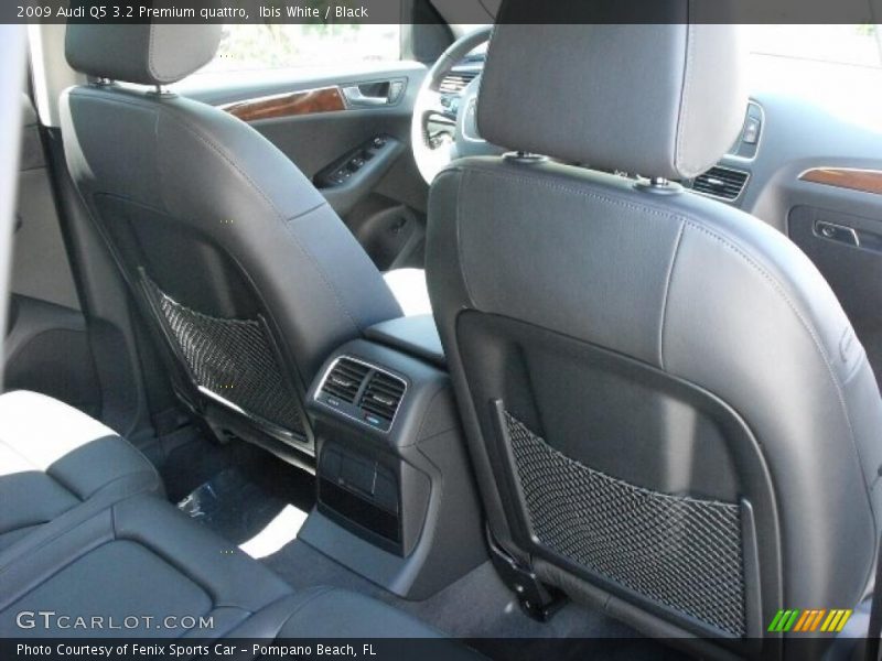 Ibis White / Black 2009 Audi Q5 3.2 Premium quattro