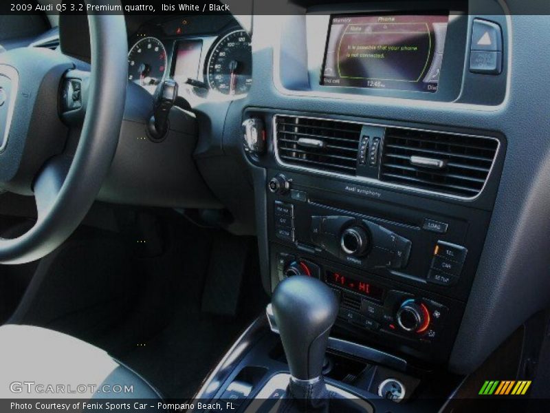 Ibis White / Black 2009 Audi Q5 3.2 Premium quattro