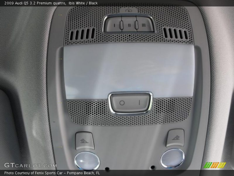 Ibis White / Black 2009 Audi Q5 3.2 Premium quattro