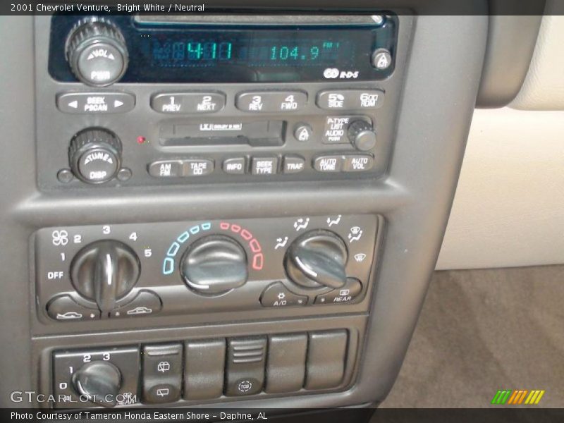 Bright White / Neutral 2001 Chevrolet Venture