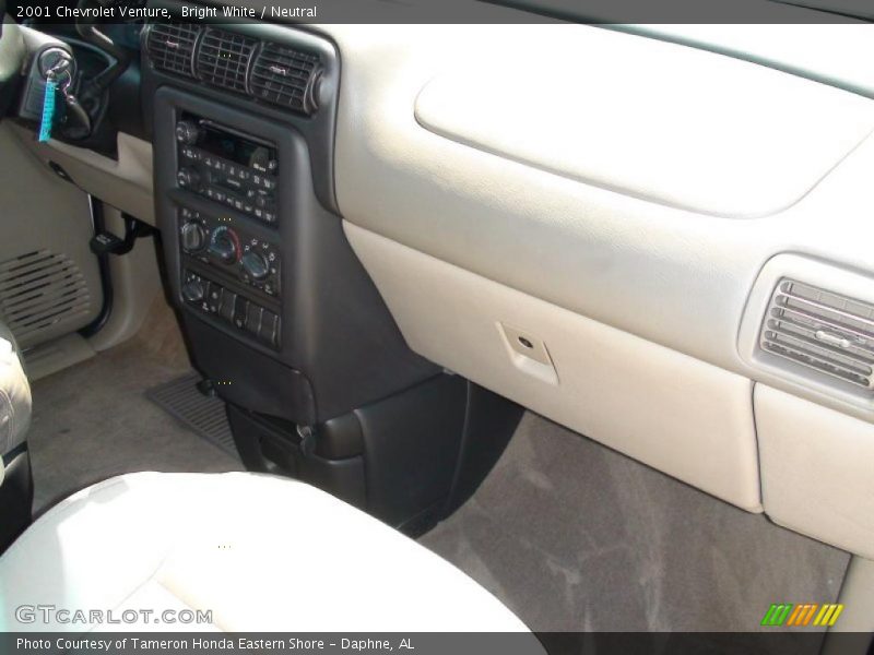 Bright White / Neutral 2001 Chevrolet Venture