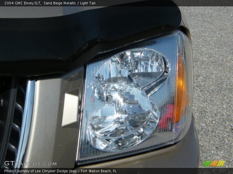 Sand Beige Metallic / Light Tan 2004 GMC Envoy SLT