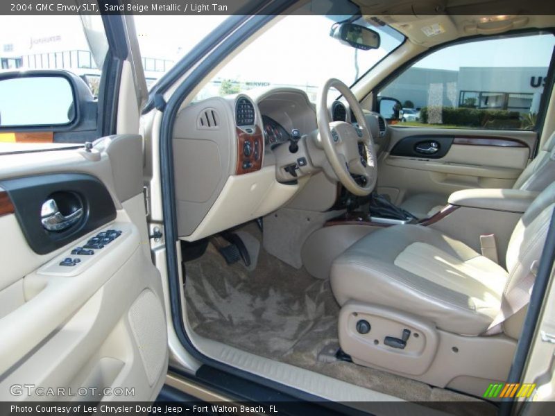 Sand Beige Metallic / Light Tan 2004 GMC Envoy SLT