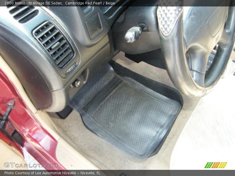 Cambridge Red Pearl / Beige 2000 Mitsubishi Mirage DE Sedan
