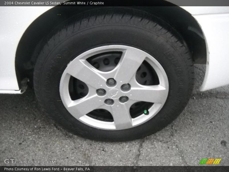 Summit White / Graphite 2004 Chevrolet Cavalier LS Sedan