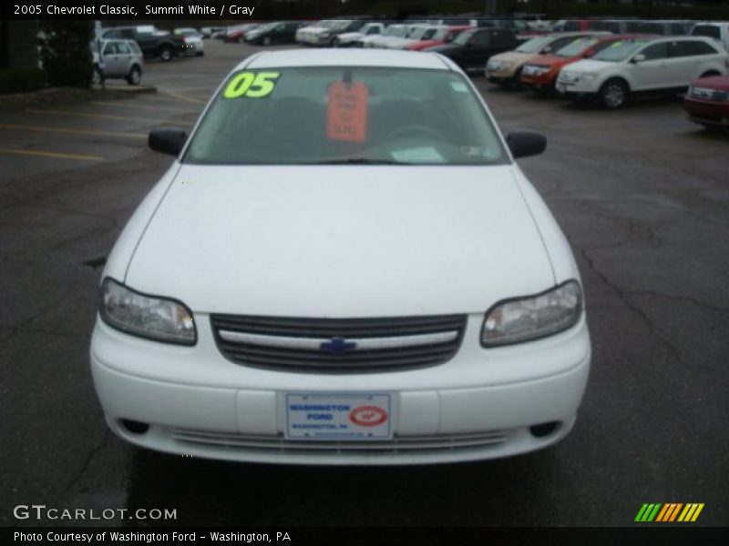 Summit White / Gray 2005 Chevrolet Classic