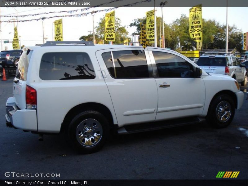 Blizzard White / Sand 2004 Nissan Armada SE