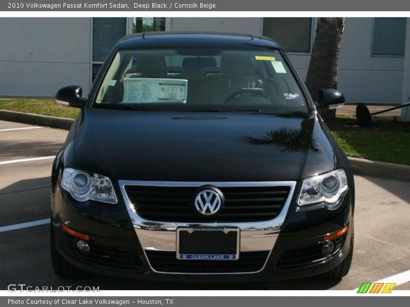 Deep Black / Cornsilk Beige 2010 Volkswagen Passat Komfort Sedan