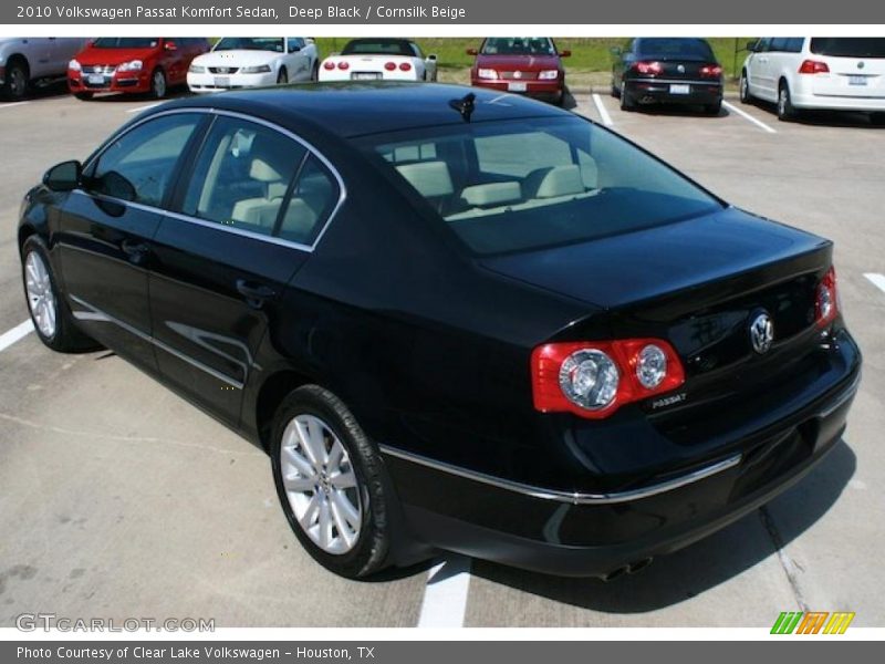 Deep Black / Cornsilk Beige 2010 Volkswagen Passat Komfort Sedan