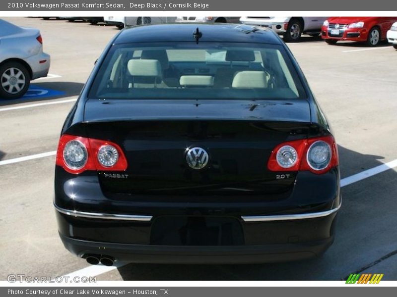Deep Black / Cornsilk Beige 2010 Volkswagen Passat Komfort Sedan