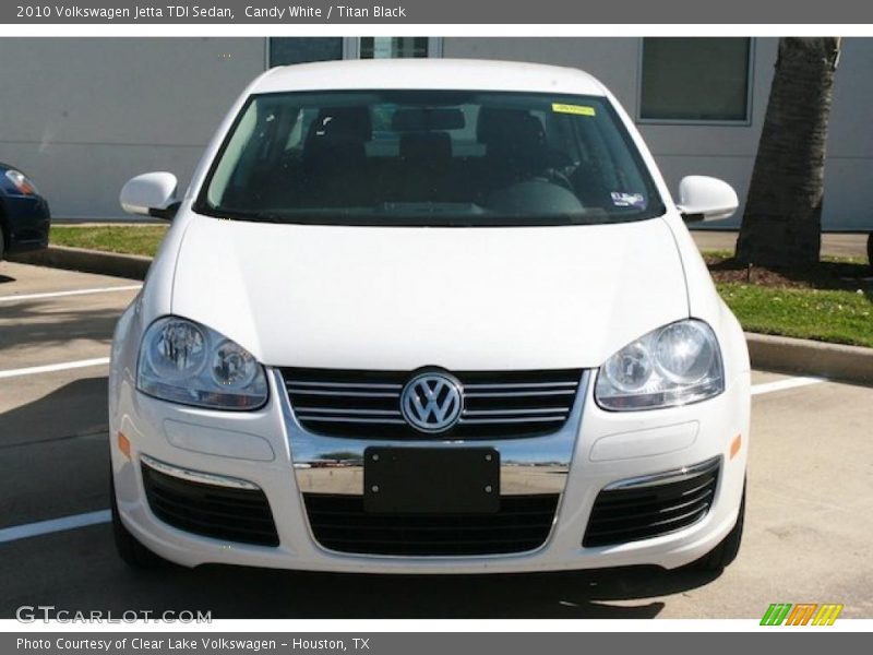 Candy White / Titan Black 2010 Volkswagen Jetta TDI Sedan