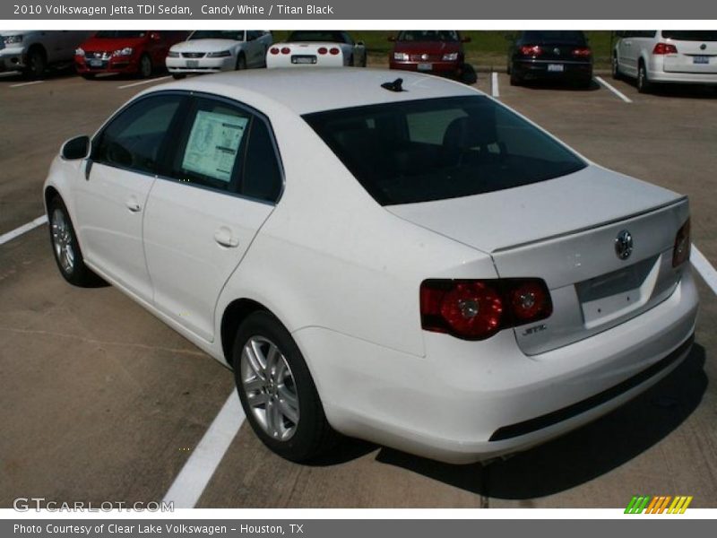 Candy White / Titan Black 2010 Volkswagen Jetta TDI Sedan