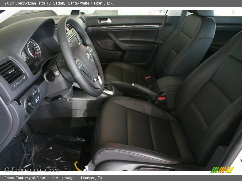 Candy White / Titan Black 2010 Volkswagen Jetta TDI Sedan