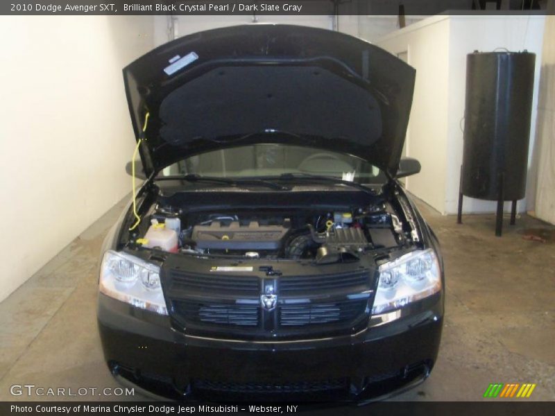 Brilliant Black Crystal Pearl / Dark Slate Gray 2010 Dodge Avenger SXT
