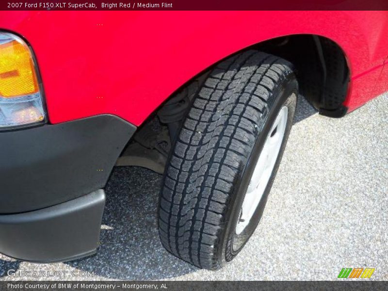Bright Red / Medium Flint 2007 Ford F150 XLT SuperCab