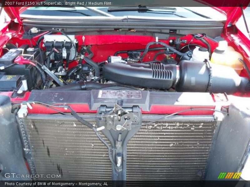 Bright Red / Medium Flint 2007 Ford F150 XLT SuperCab