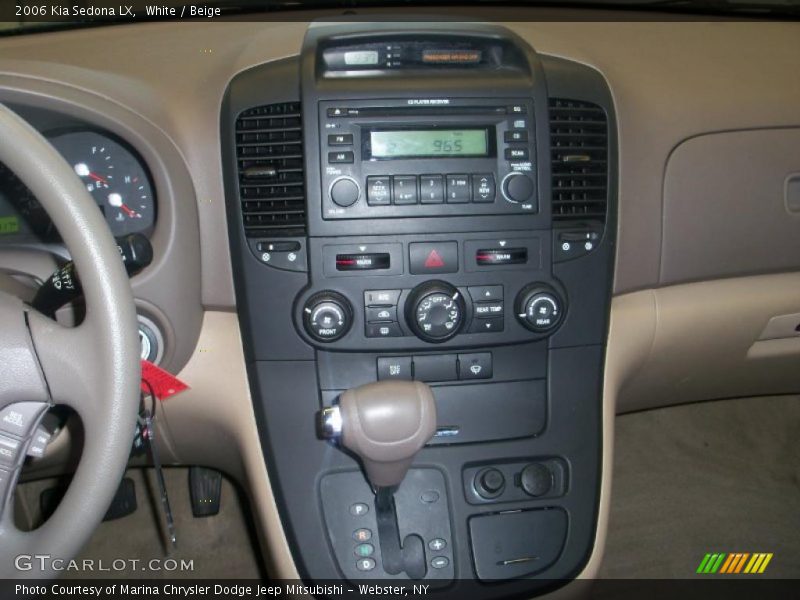 White / Beige 2006 Kia Sedona LX