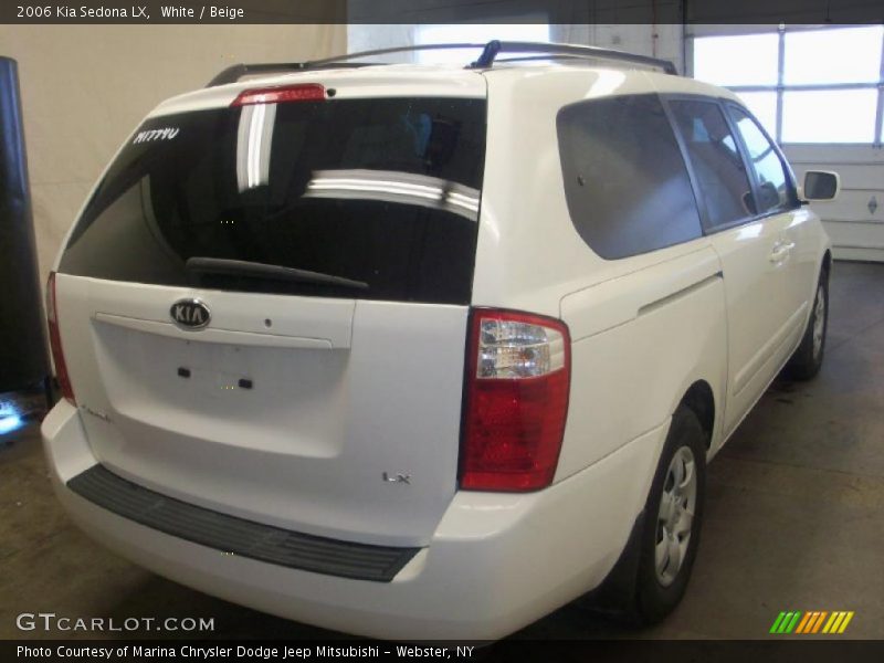 White / Beige 2006 Kia Sedona LX