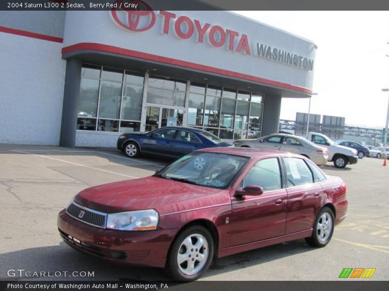 Berry Red / Gray 2004 Saturn L300 2 Sedan